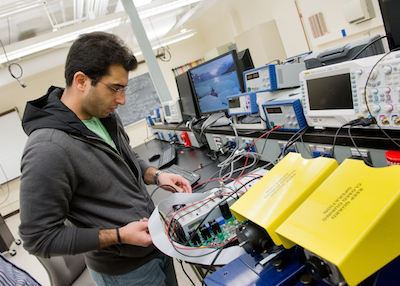 A student in Syracuse University's SmartLab.